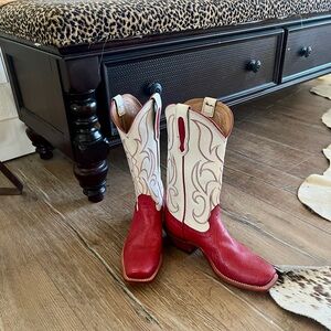 Red and Cream Smooth Ostrich Boots 7.5 B